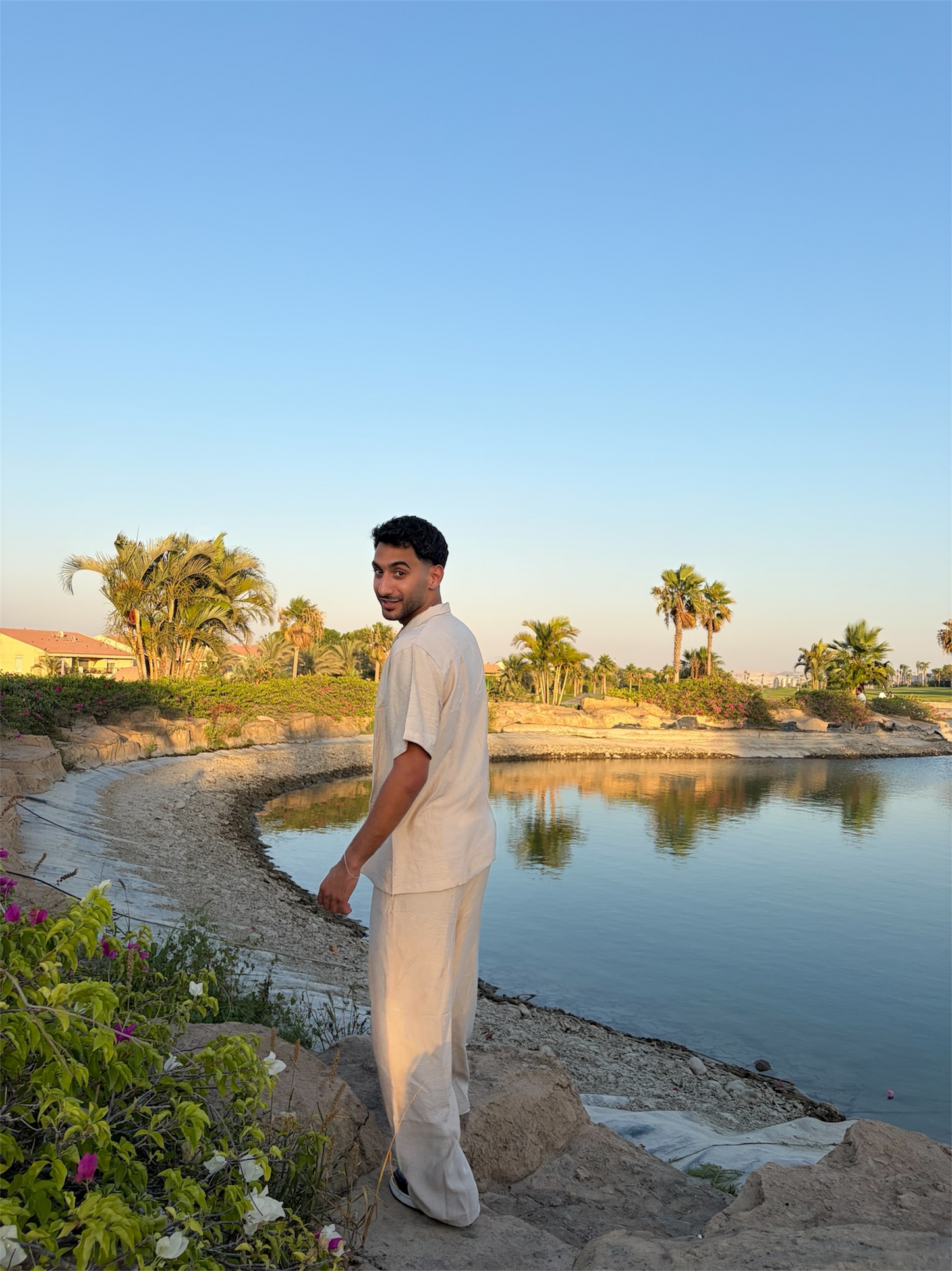 The Monaco Linen Set