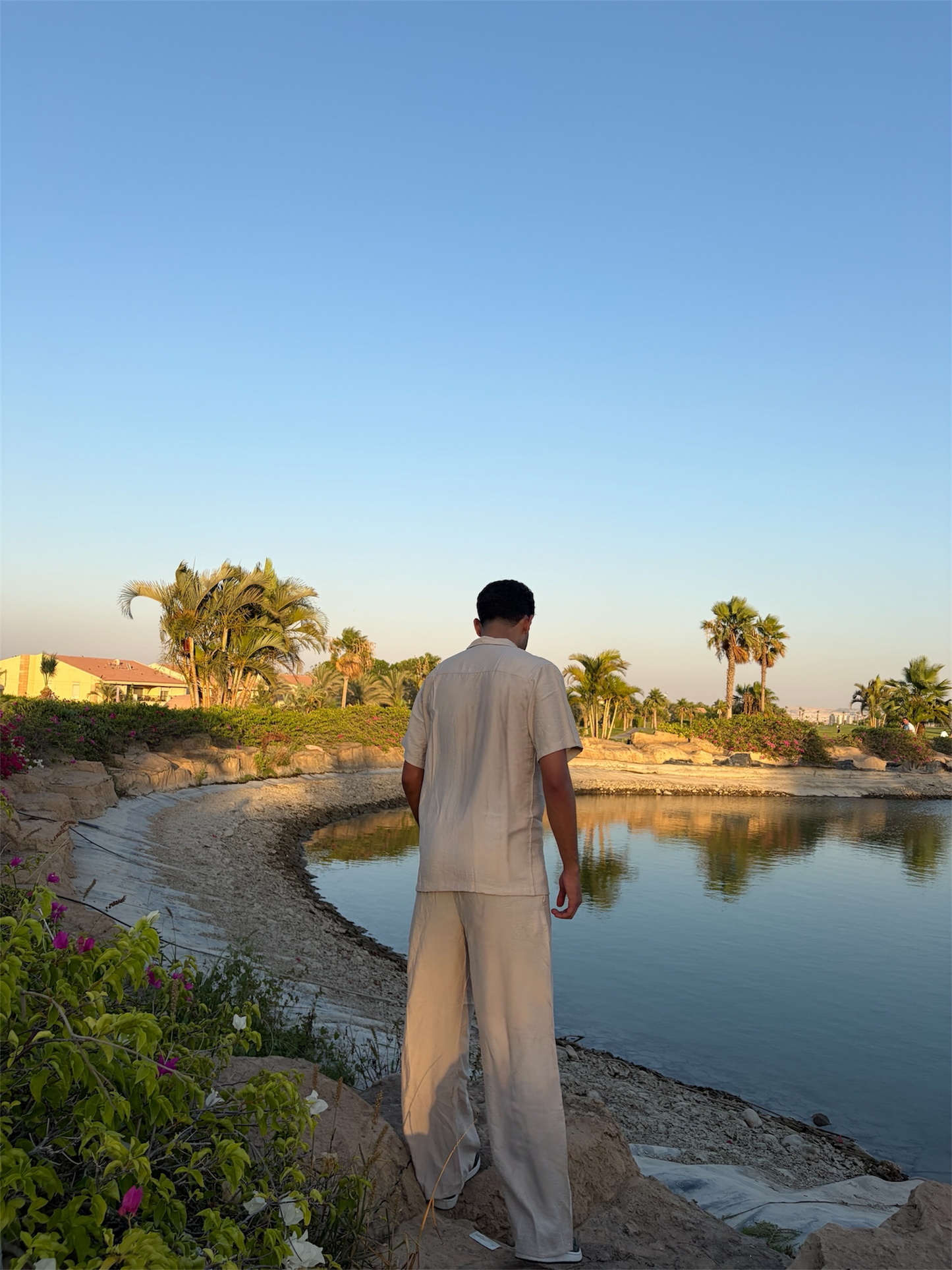 The Monaco Linen Set