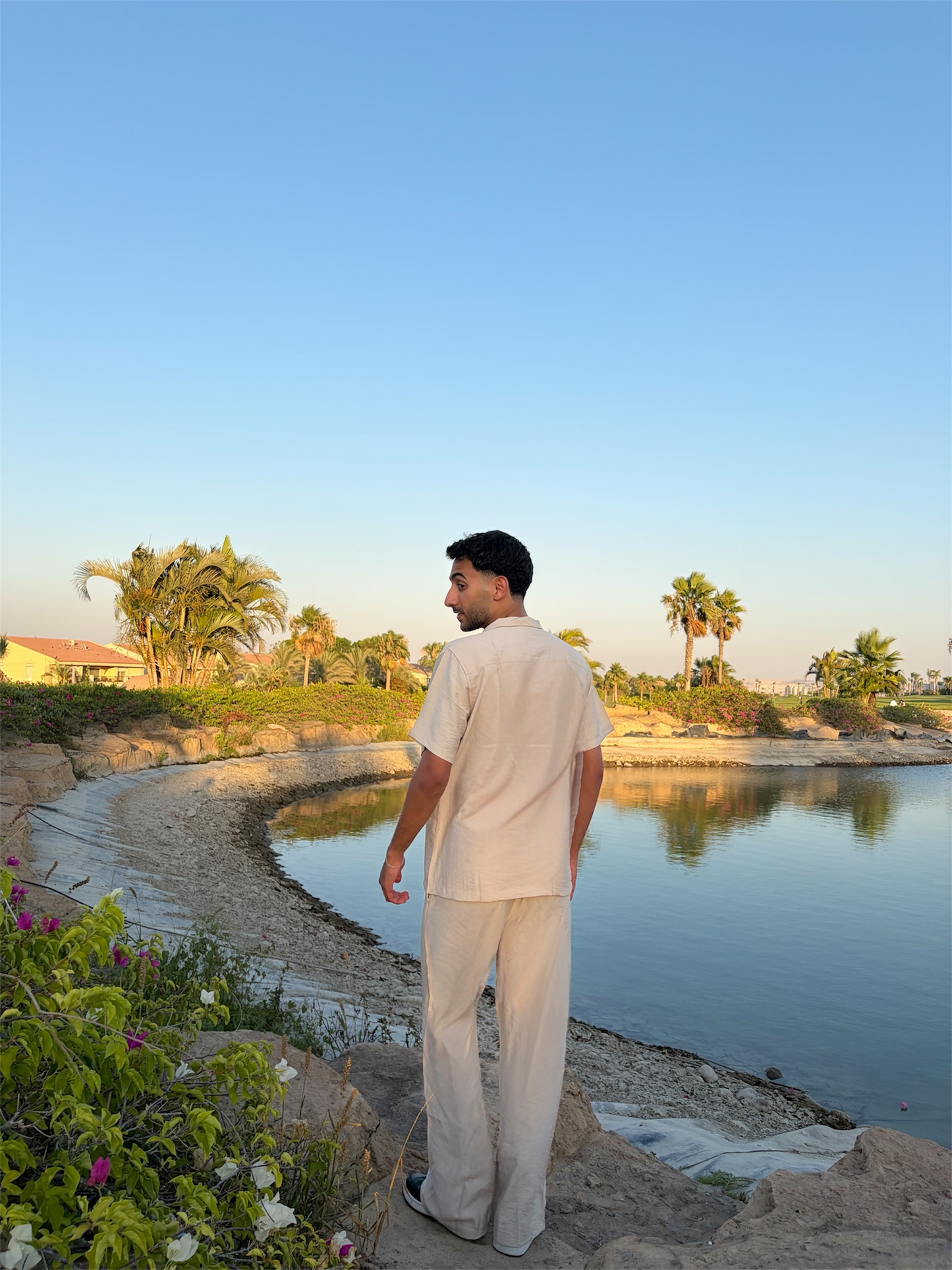 The Monaco Linen Set