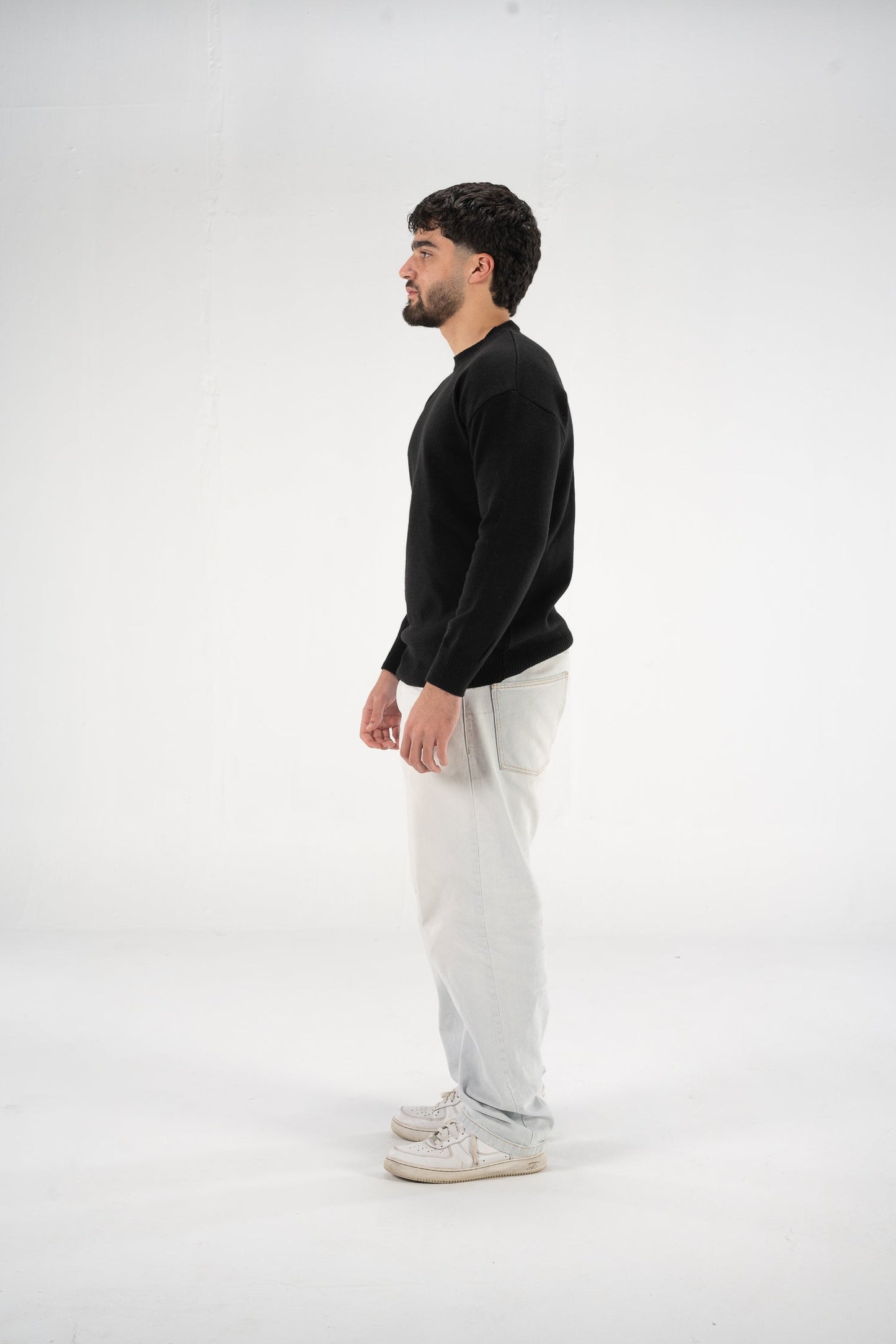 Black Round Knitted Crewneck